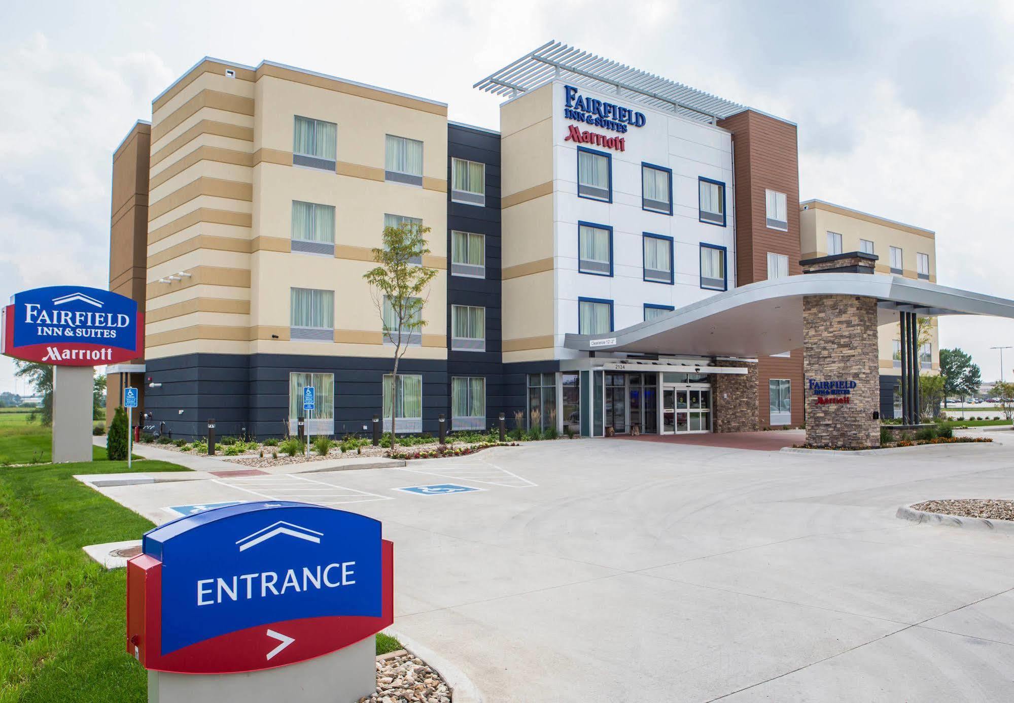 Fairfield Inn & Suites By Marriott Waterloo Cedar Falls Exterior foto